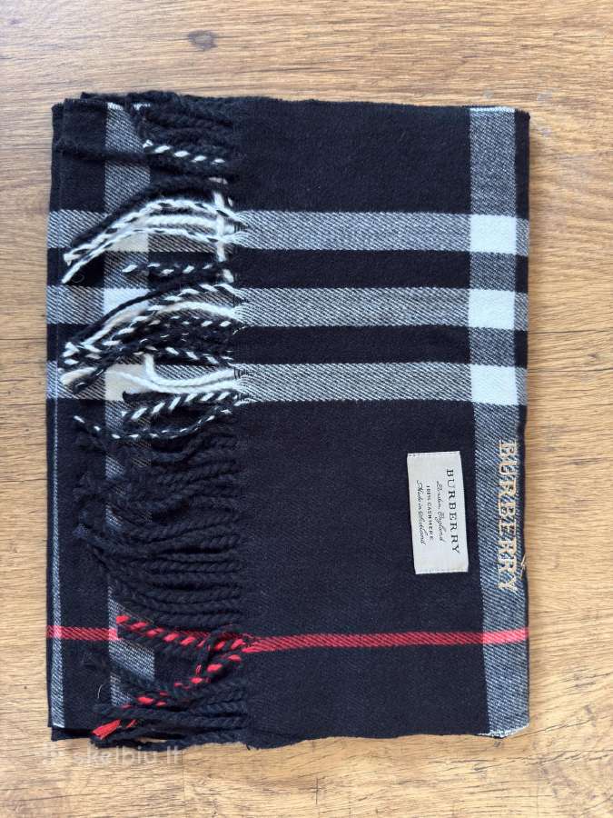 Burberry šalikas naujas