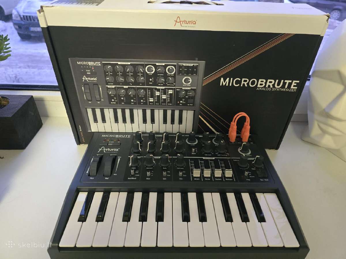 Arturia Microbrute Sintezatorius
