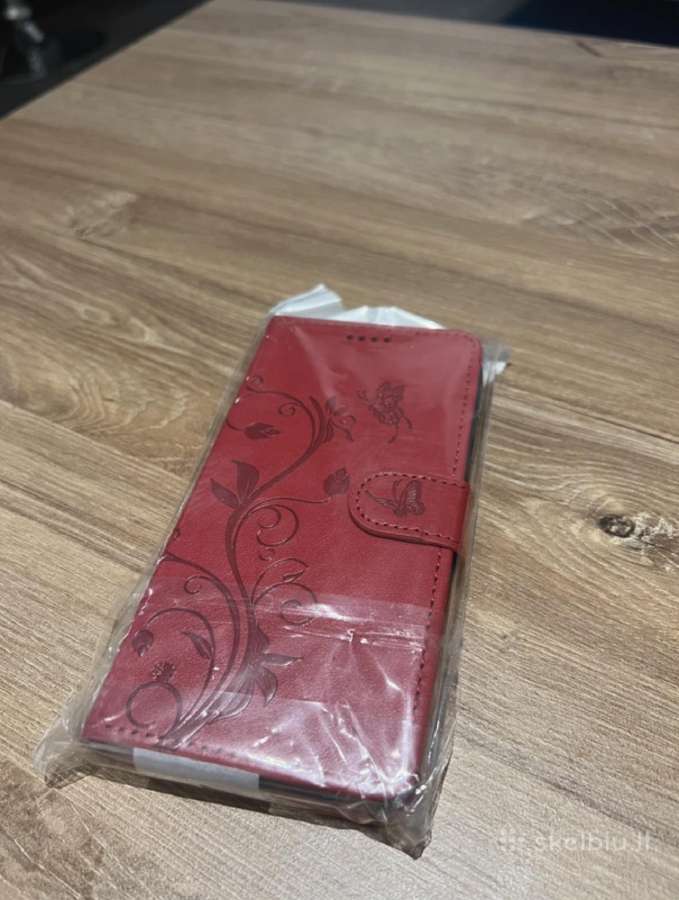 iPhone 12 uždaromas dėkliukas