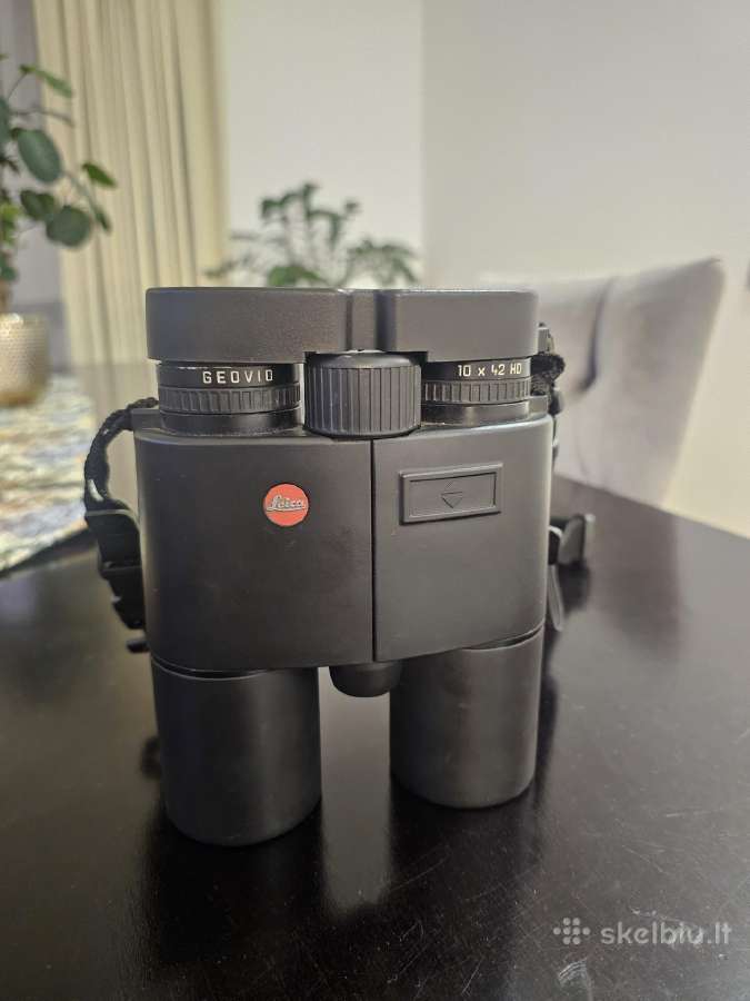 Leica Geovid su tolimačiu