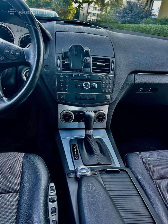 Parduodu Mercedes-benz C220 - nuotraukos Nr. 8