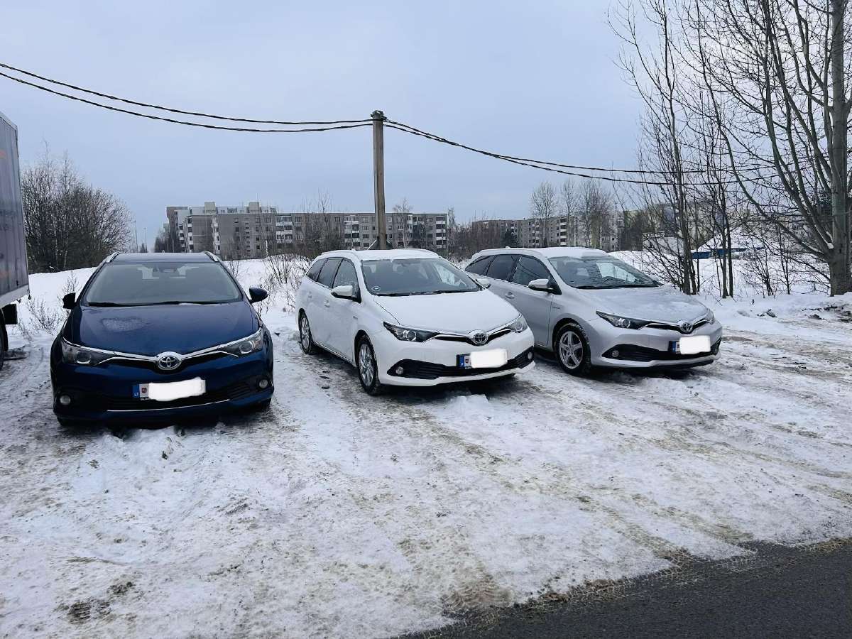 Bolt Vilnius, Toyota Prius, Auris Nuoma - nuotraukos Nr. 15