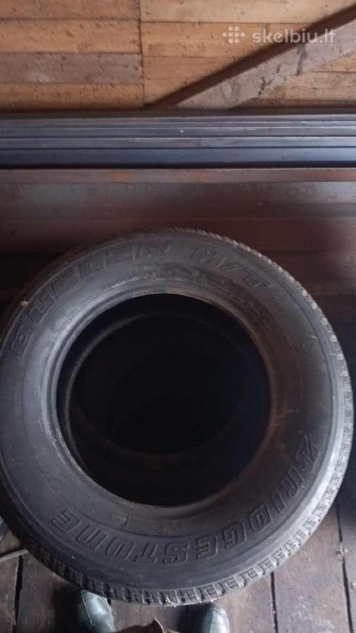 Parduodu padangas 265/65r17