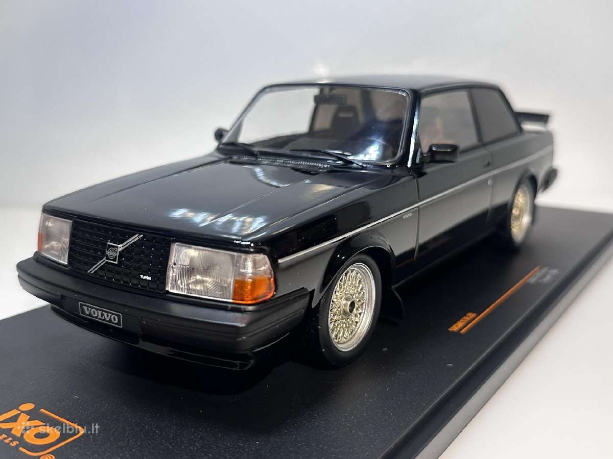 Volvo 240 Turbo Tuning juoda 1:18 Ixo - nuotraukos Nr. 3