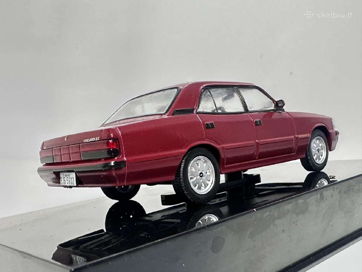 Chevrolet Opala Diplomata 1992 vyšninė 1:43 Salvat - nuotraukos Nr. 5
