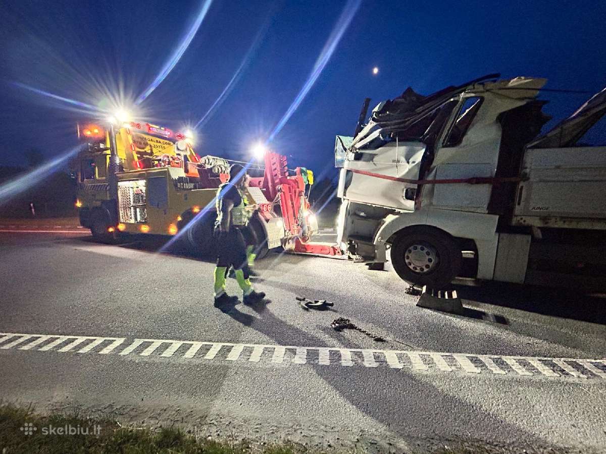 Sunkvežimių evakuacija ir transportavimas - nuotraukos Nr. 3