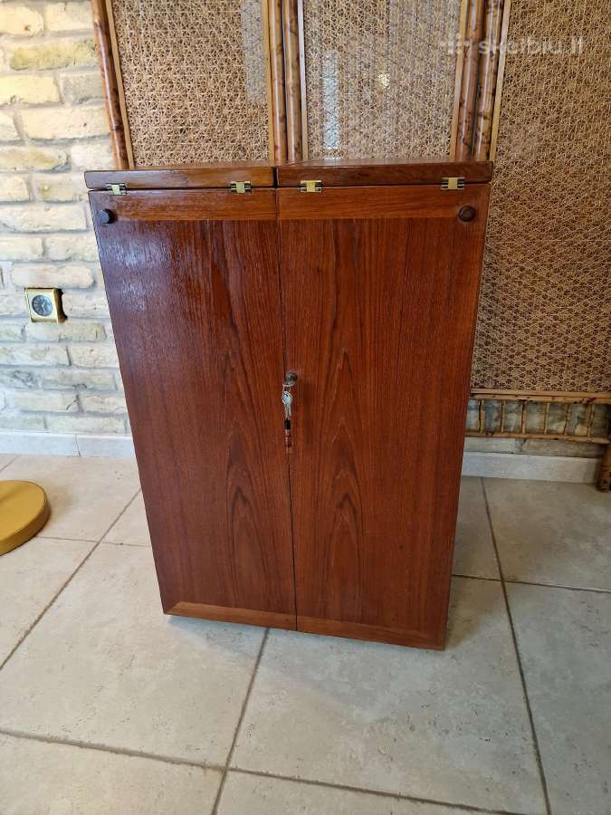 Vintažinis mid century tikmedžio baro spintelė - nuotraukos Nr. 7