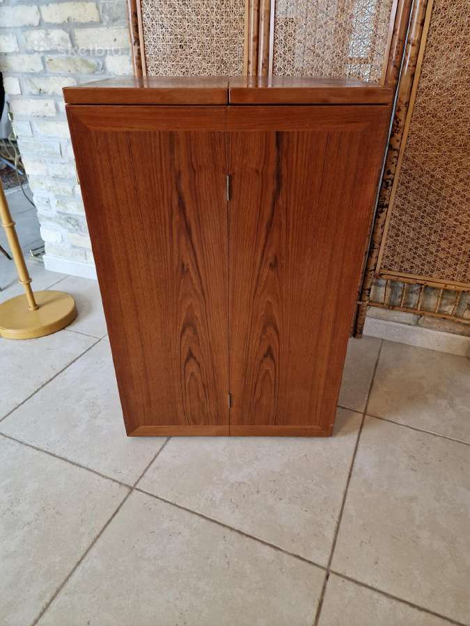 Vintažinis mid century tikmedžio baro spintelė - nuotraukos Nr. 12