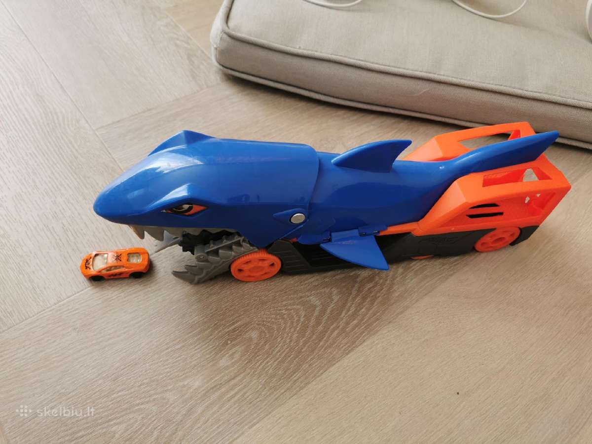 Hot wheels ryklys auto