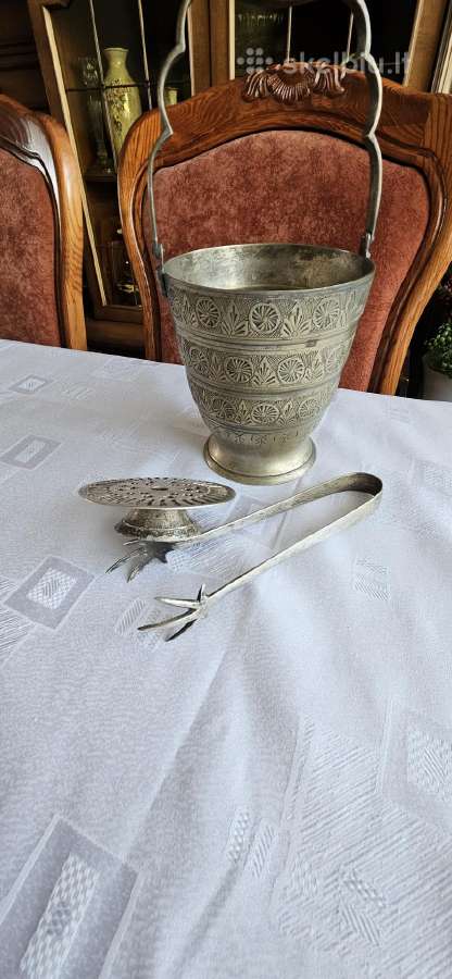 Ledukų kibirėlis