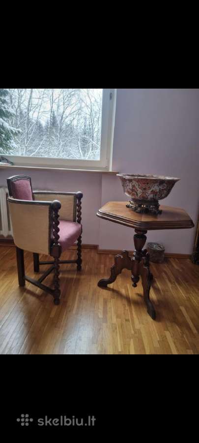 Graži lova su grotelėmis,rašomasis stalas - nuotraukos Nr. 10