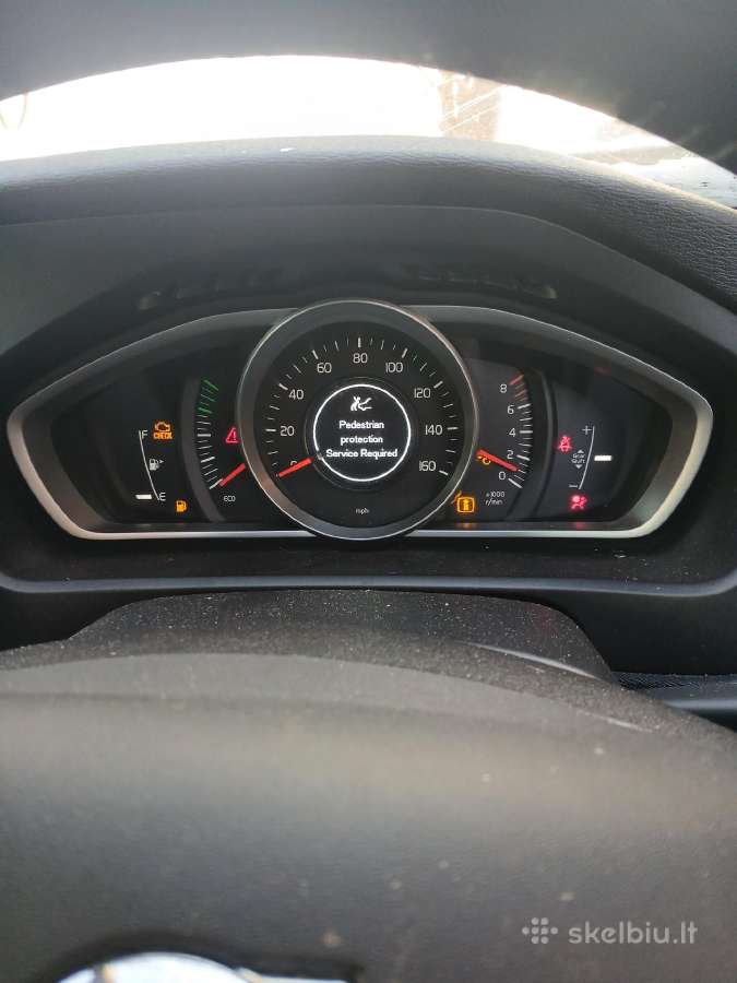 Volvo v40 2018m 2l benzinas 90kw dalimis - nuotraukos Nr. 9