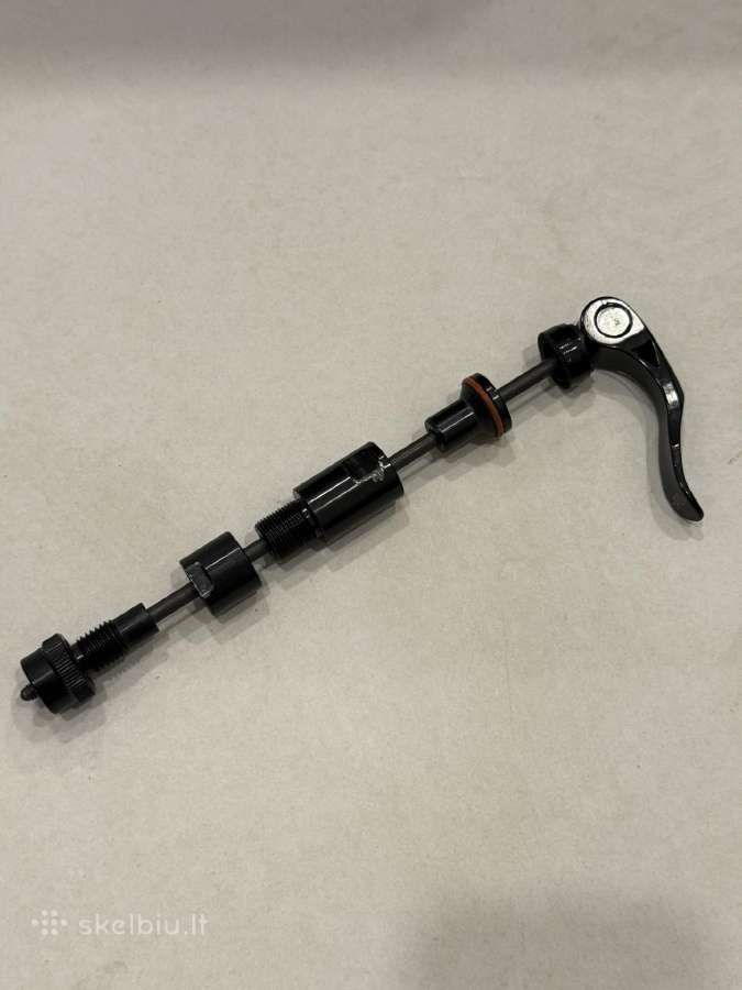 Tacx neo / flux thru axle adapter kit
