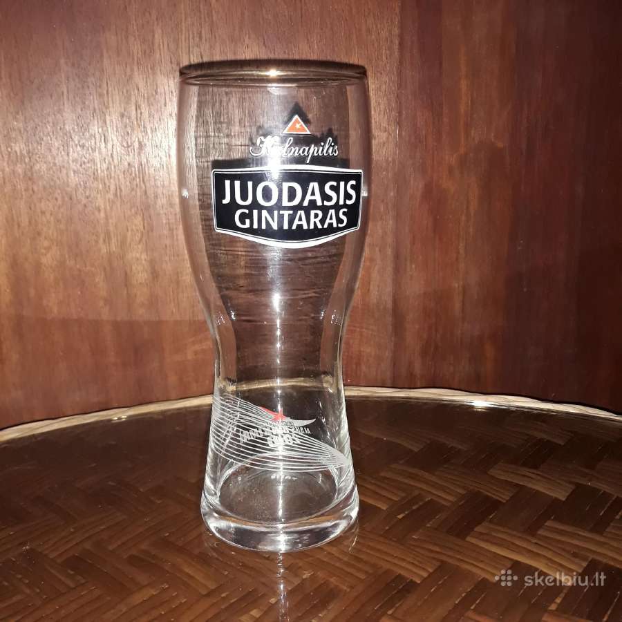 Kalnapilio ,juodasis gintaras" alaus bokalas