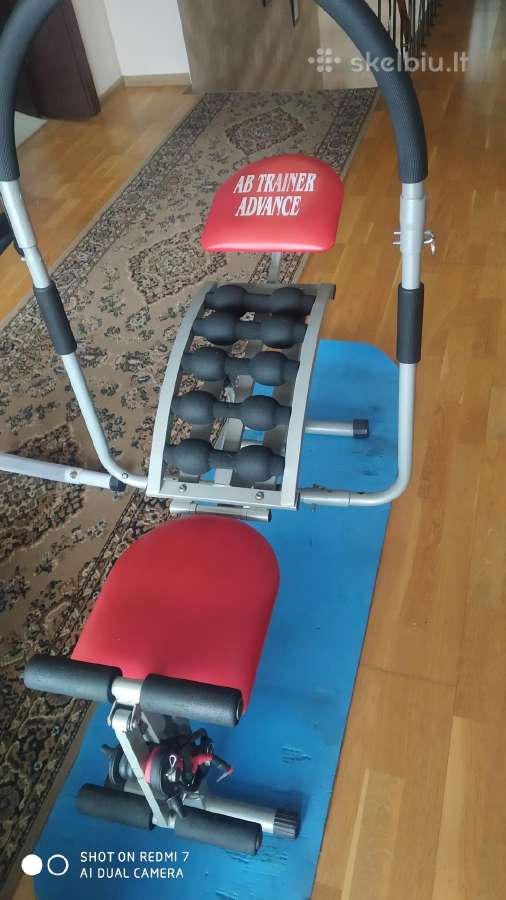 Daugiafunkcinis kompaktiškas treniruoklis