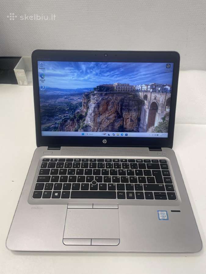Hp Elitebook 840 G3 i5-6200u 8gb RAM 256gb SSD