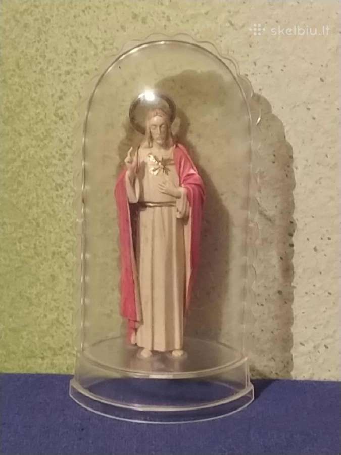 Jezus Kristus su aureole plastikines dezutes viduj