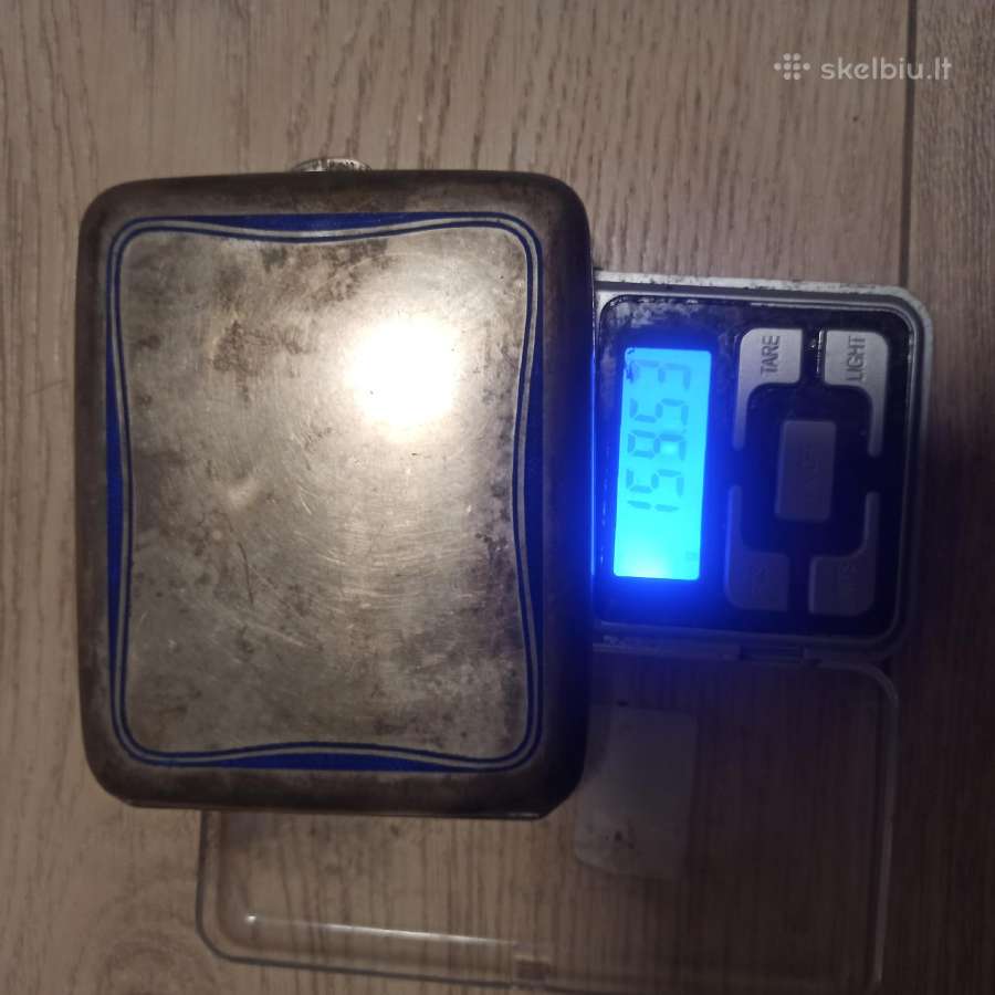 Sidabrinis portsigaras su emale