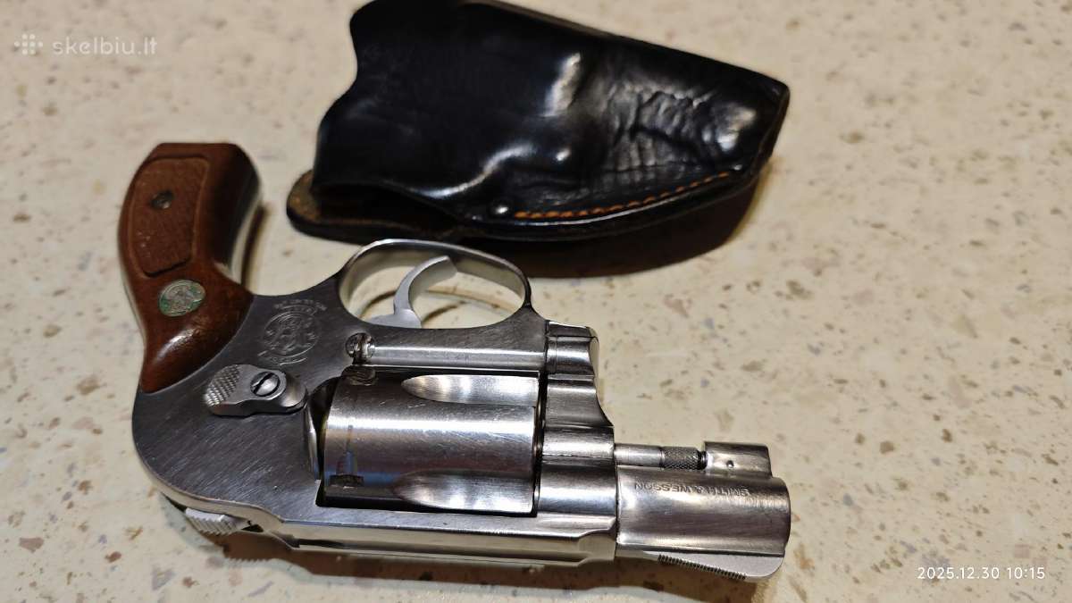 Parduodamas Smith & Wesson Revolveris savigynai
