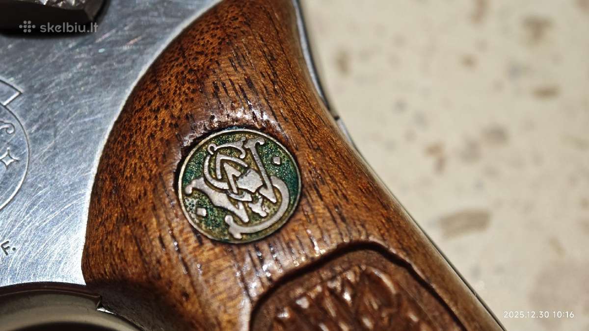 Parduodamas Smith & Wesson Revolveris savigynai - nuotraukos Nr. 4