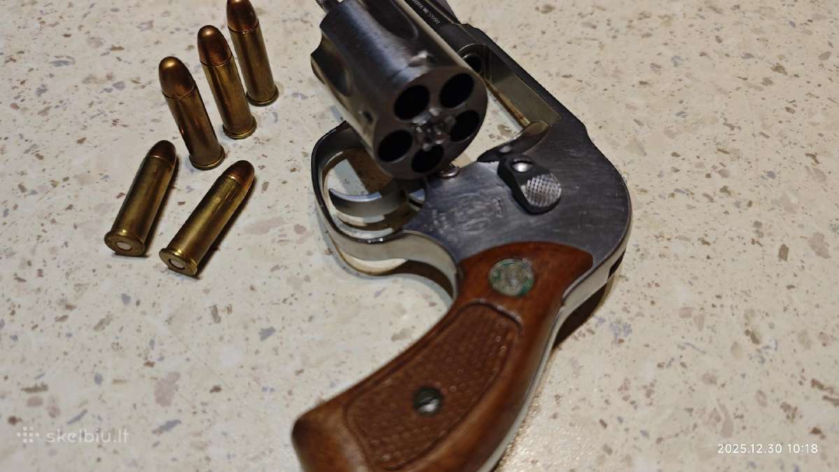 Parduodamas Smith & Wesson Revolveris savigynai - nuotraukos Nr. 9