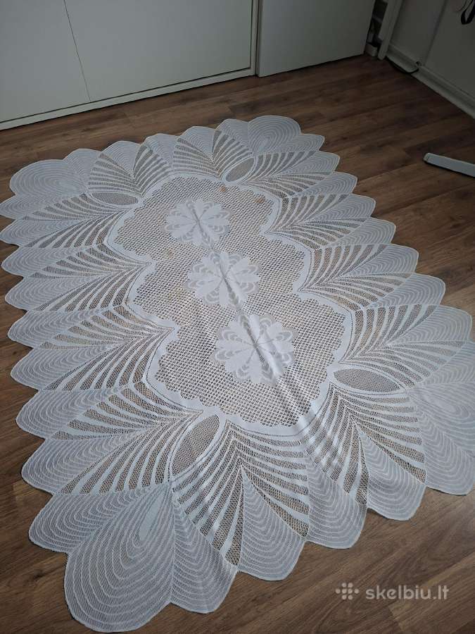 Taraybinė staltiesė 160x130cm