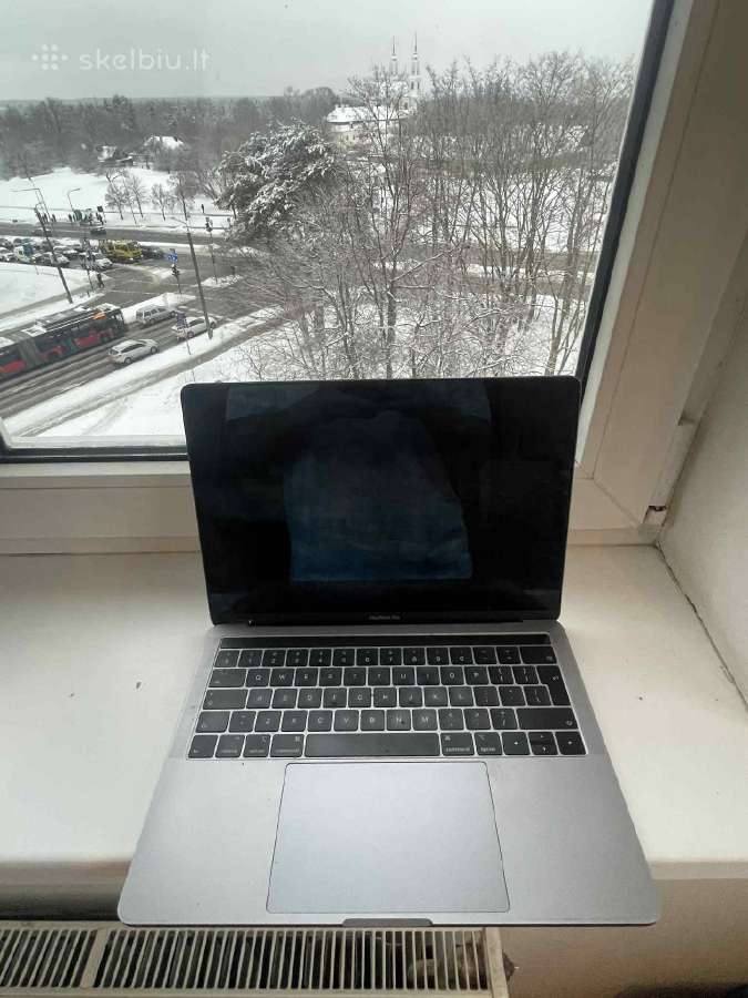 MacBook Pro 13 2018 Touch Bar i5 8gb 256gb