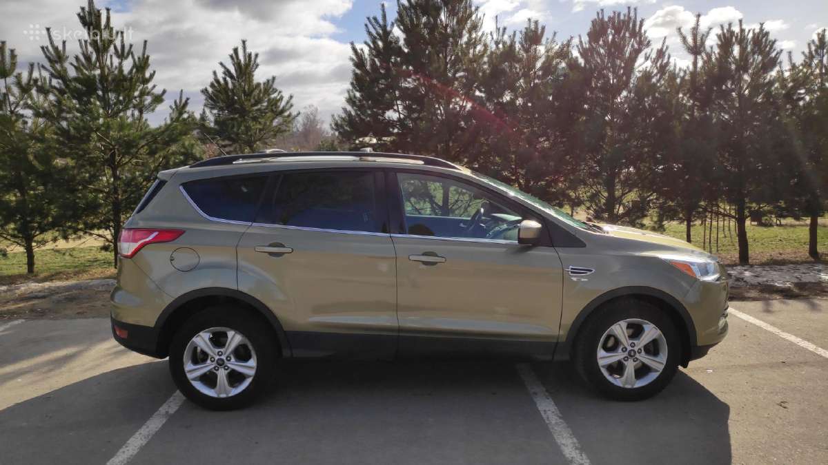 Ford Escape 2013 metų 1.6 bei 2014 metų 2.0