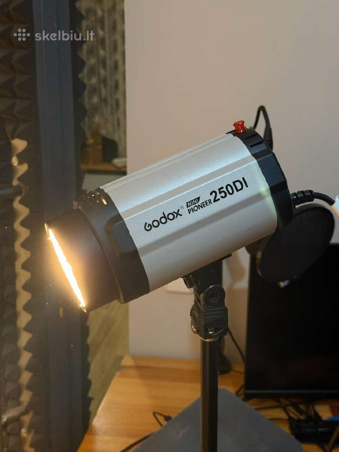 Godox Mini Pioneer 250di studijinės blykstės 2vnt.