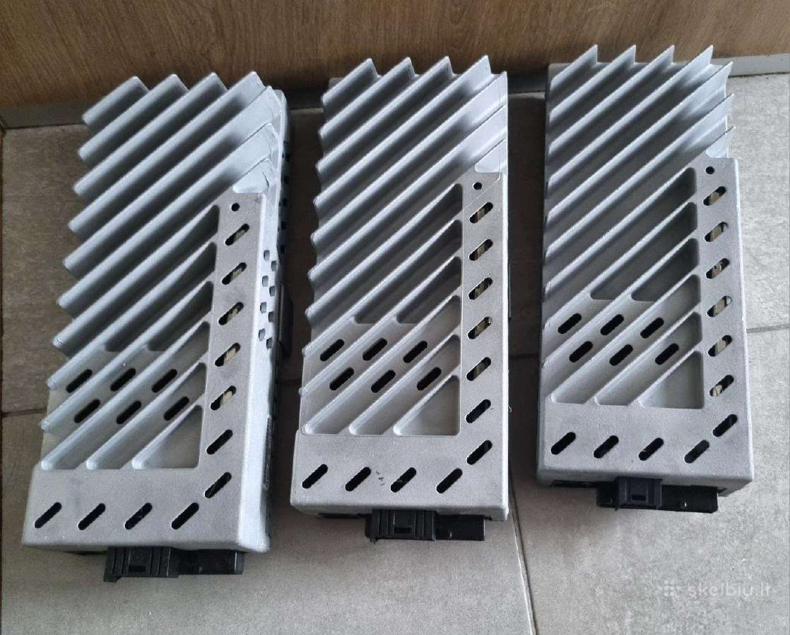 Bmw Harman kardon stiprintuvai