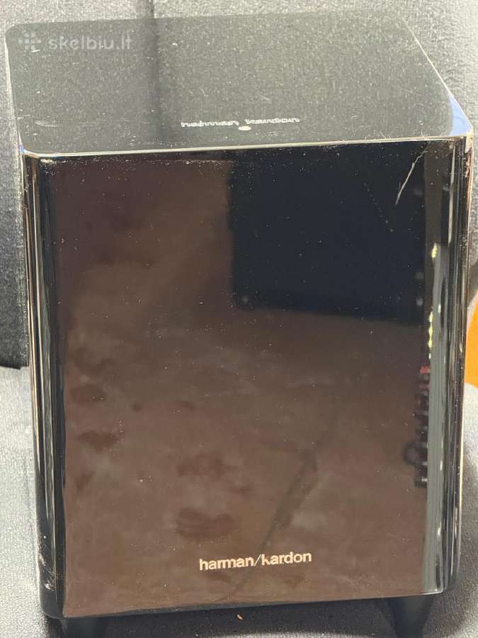 Harman Kardon subwooferis
