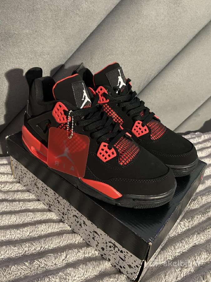 Air Jordan Red Thunder