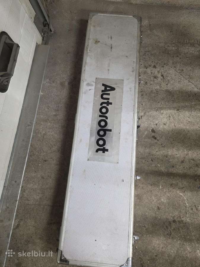 Autorobotas auto kėbulo taškų matavimo liniuotė