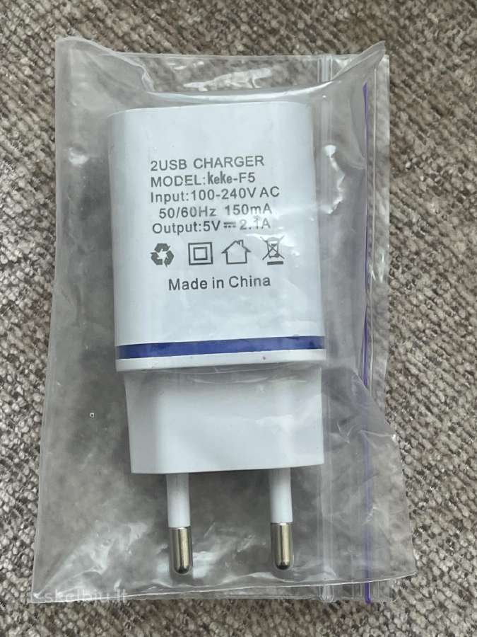 Kištukinis maitinimo 2 Usb lizdų adapteris
