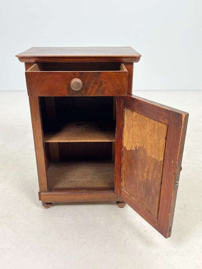 Senovinė raudonmedžio spintelė - nuotraukos Nr. 7