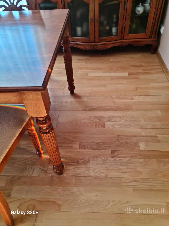 Parduodamas medžio masyvo 4 d.svetainės komplektas - nuotraukos Nr. 8