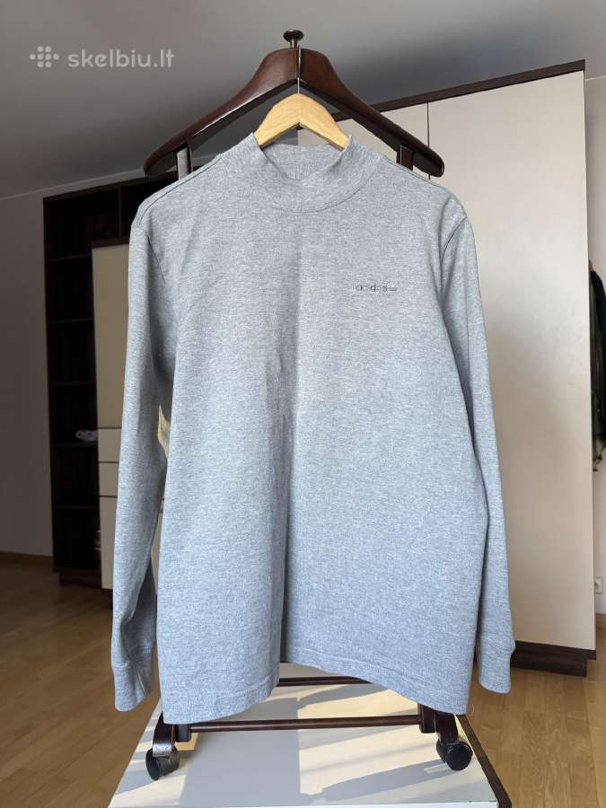 Adidas moteriškas megztukas M dydis