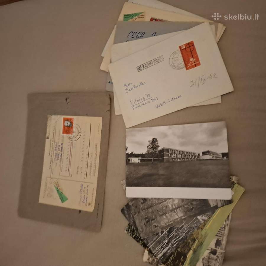 Vokai ir atvirlaiškai siųsti tam pačiam Žmogui.