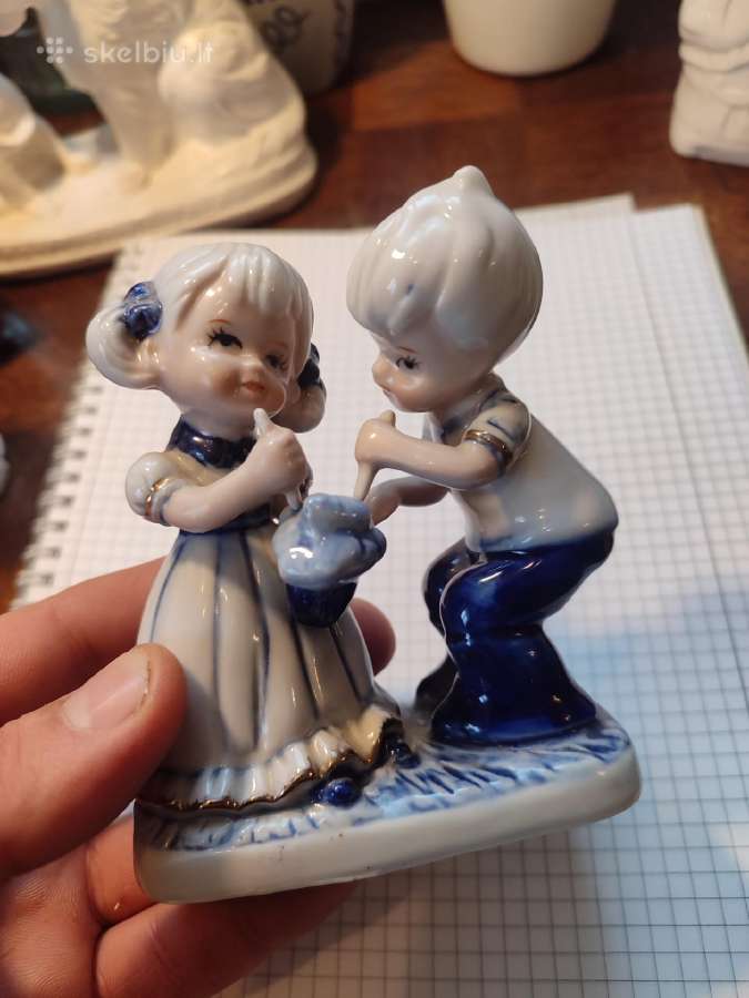 Porceliano statulėlė