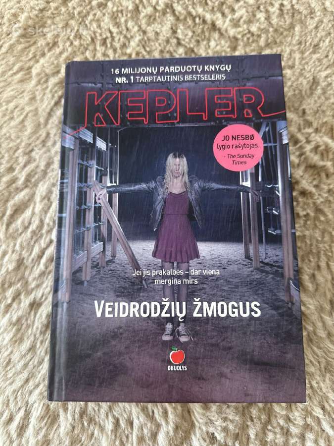 Knyga “Veidrodžių žmogus