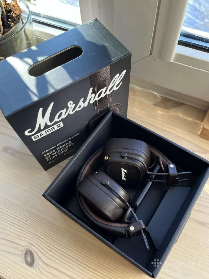 Marshall V ausines rudos