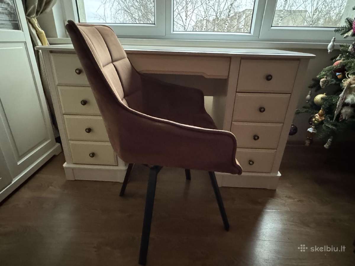 Tikro medžio rašomasis stalas su kėde