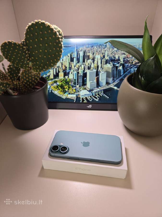 Apple iPhone 16