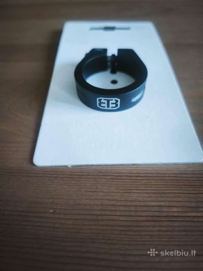 Saddle Clamp 31.8mm Triple eight