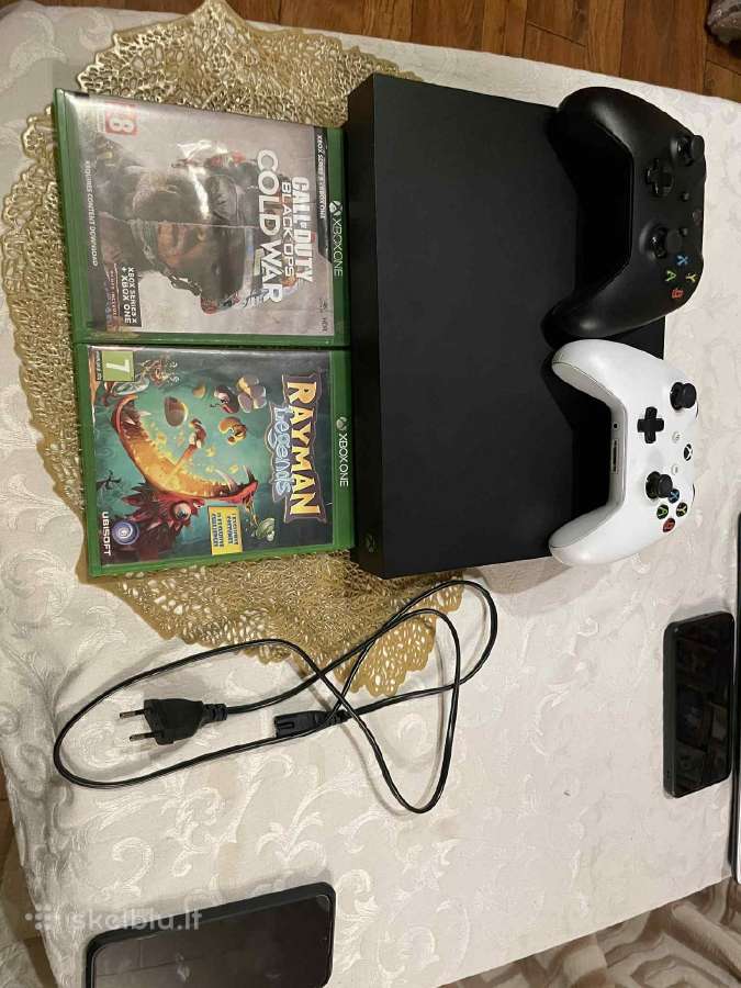 Xbox one X1tb