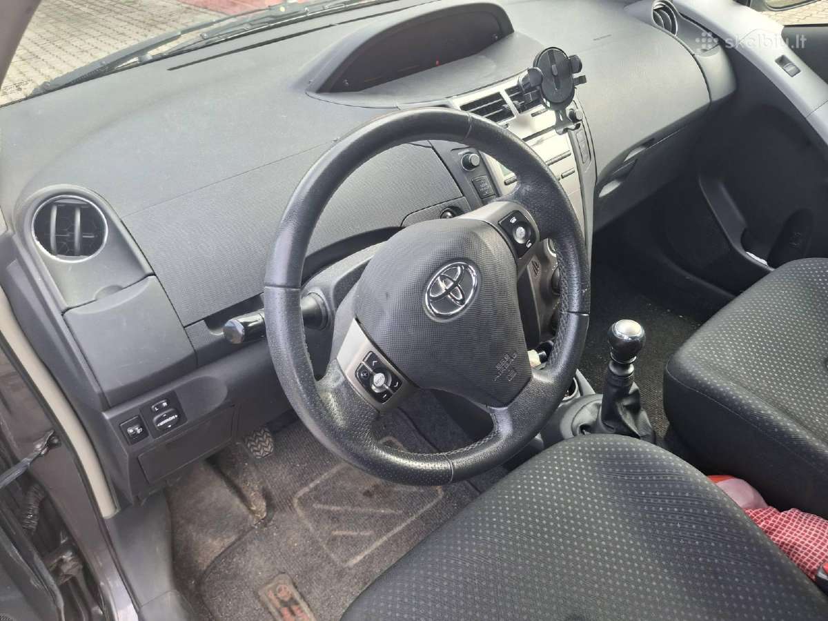 Parduodu automobilį Toyota Yaris - nuotraukos Nr. 8