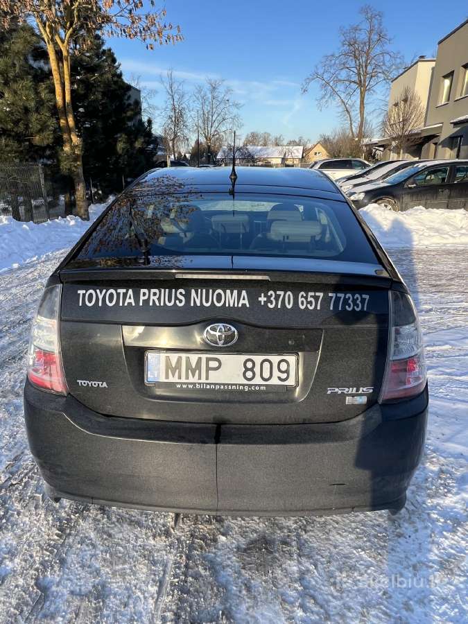 Automobilių nuoma/prius/bolt/pavežėjas Šiauliuose
