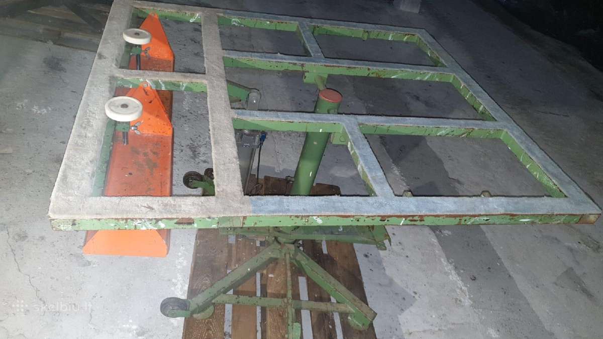 Naudoti vartomi surinkimo stalai