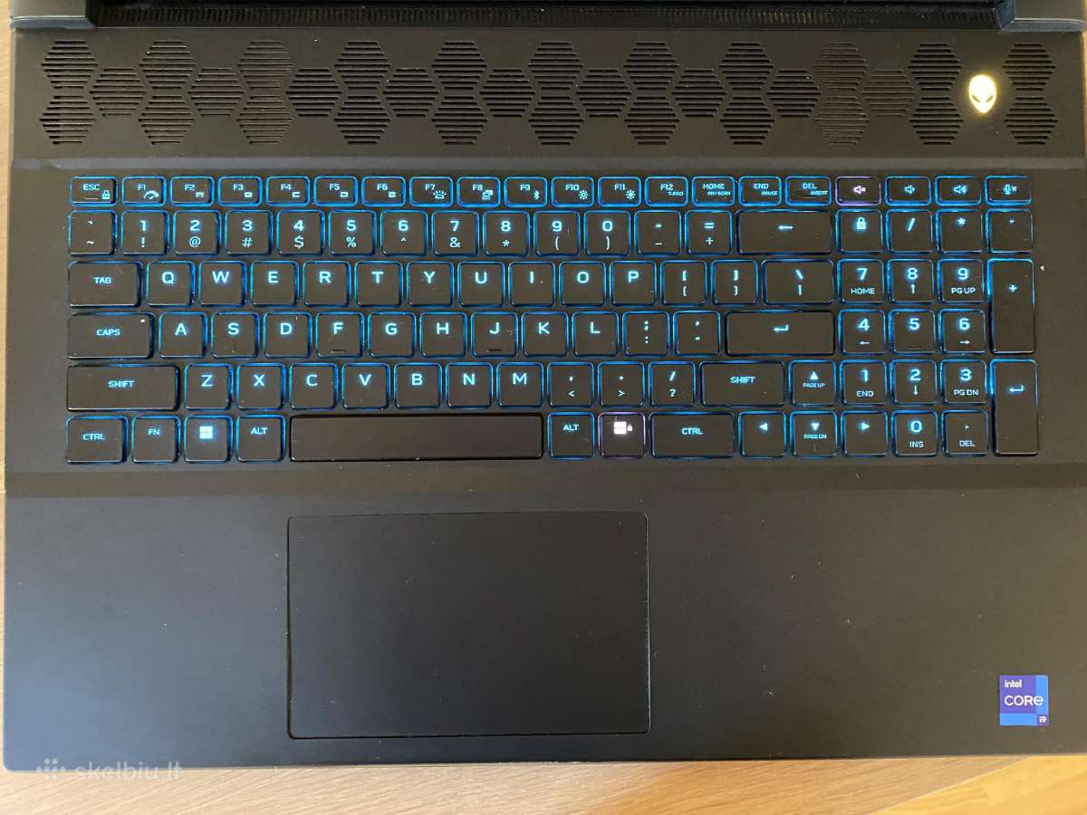Dell Alienware m18 R1 Rtx4090 kompiuteris - nuotraukos Nr. 4