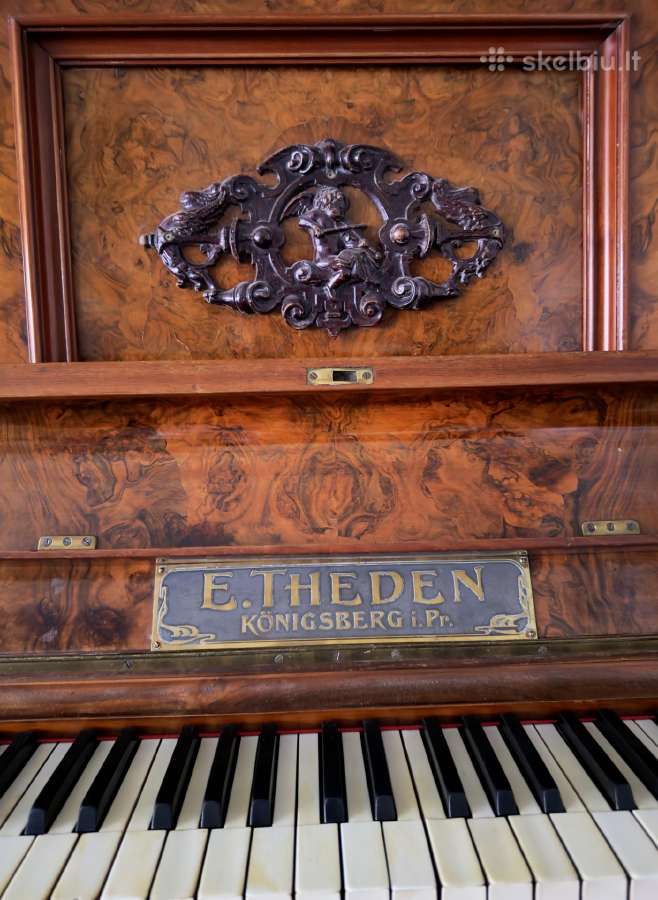19a .pianinas E. Theden Königsberg i. Pr.